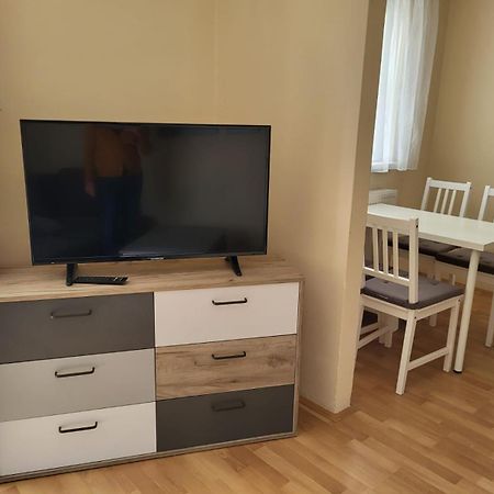 Apartments Sams 诺维·维诺多尔斯基 外观 照片