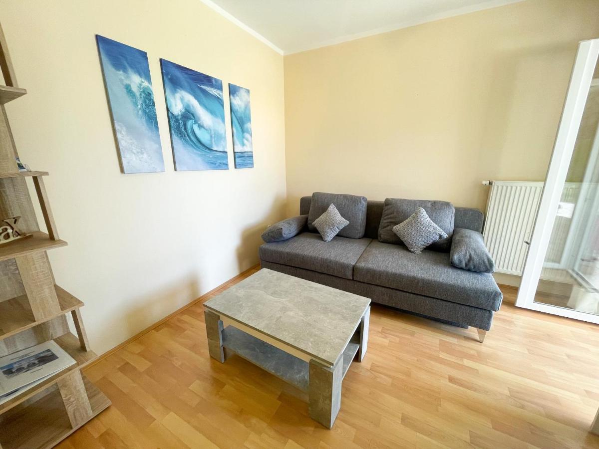 Apartments Sams 诺维·维诺多尔斯基 外观 照片