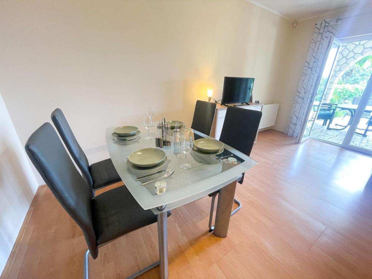 Apartments Sams 诺维·维诺多尔斯基 外观 照片
