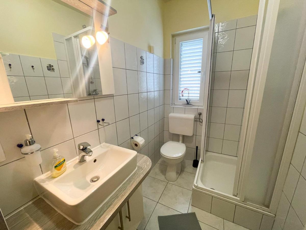 Apartments Sams 诺维·维诺多尔斯基 外观 照片