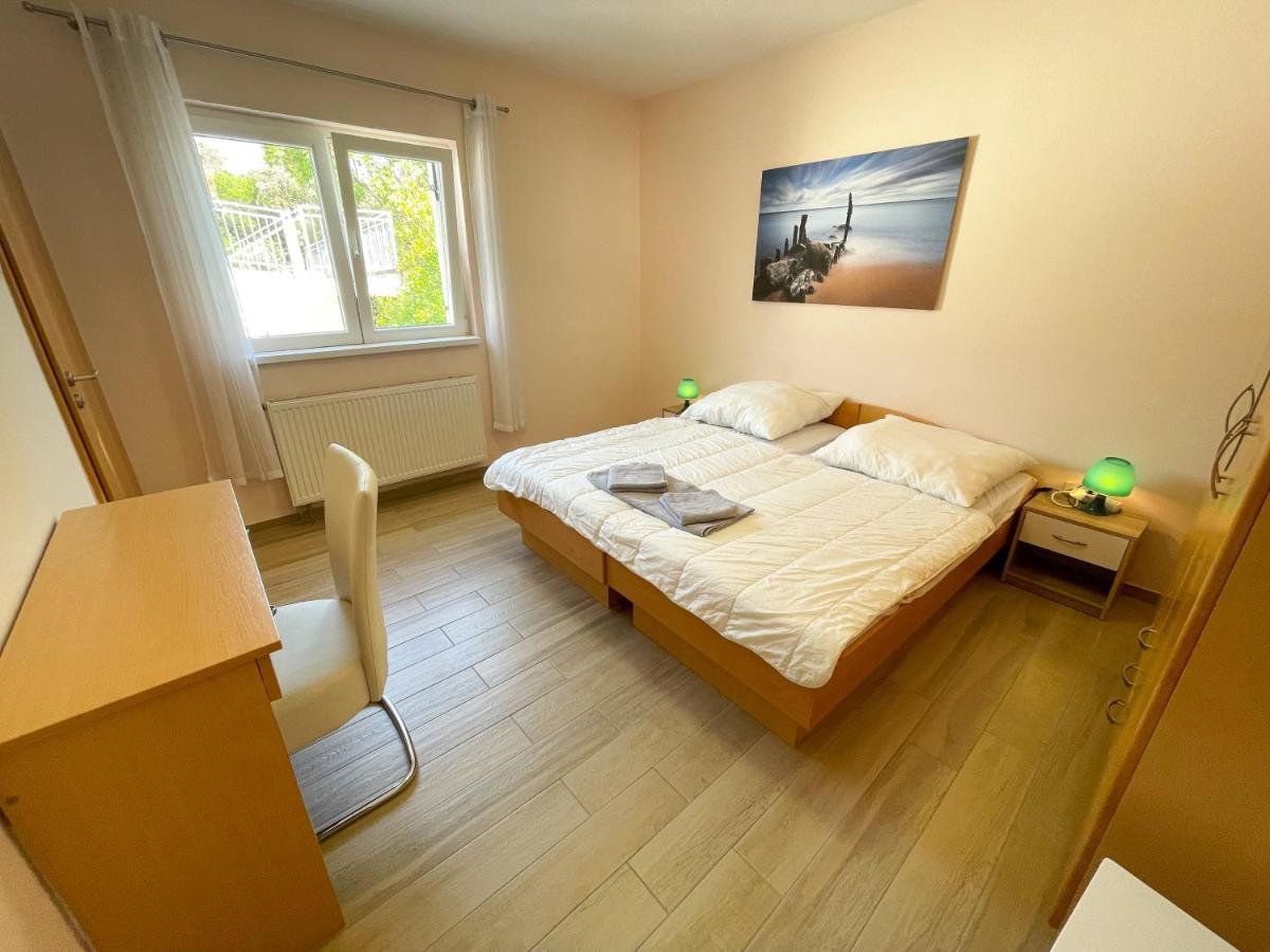 Apartments Sams 诺维·维诺多尔斯基 外观 照片